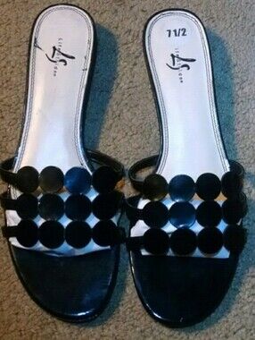 Vintage Life stride black stylish fun fashion small wedge slipper shoes